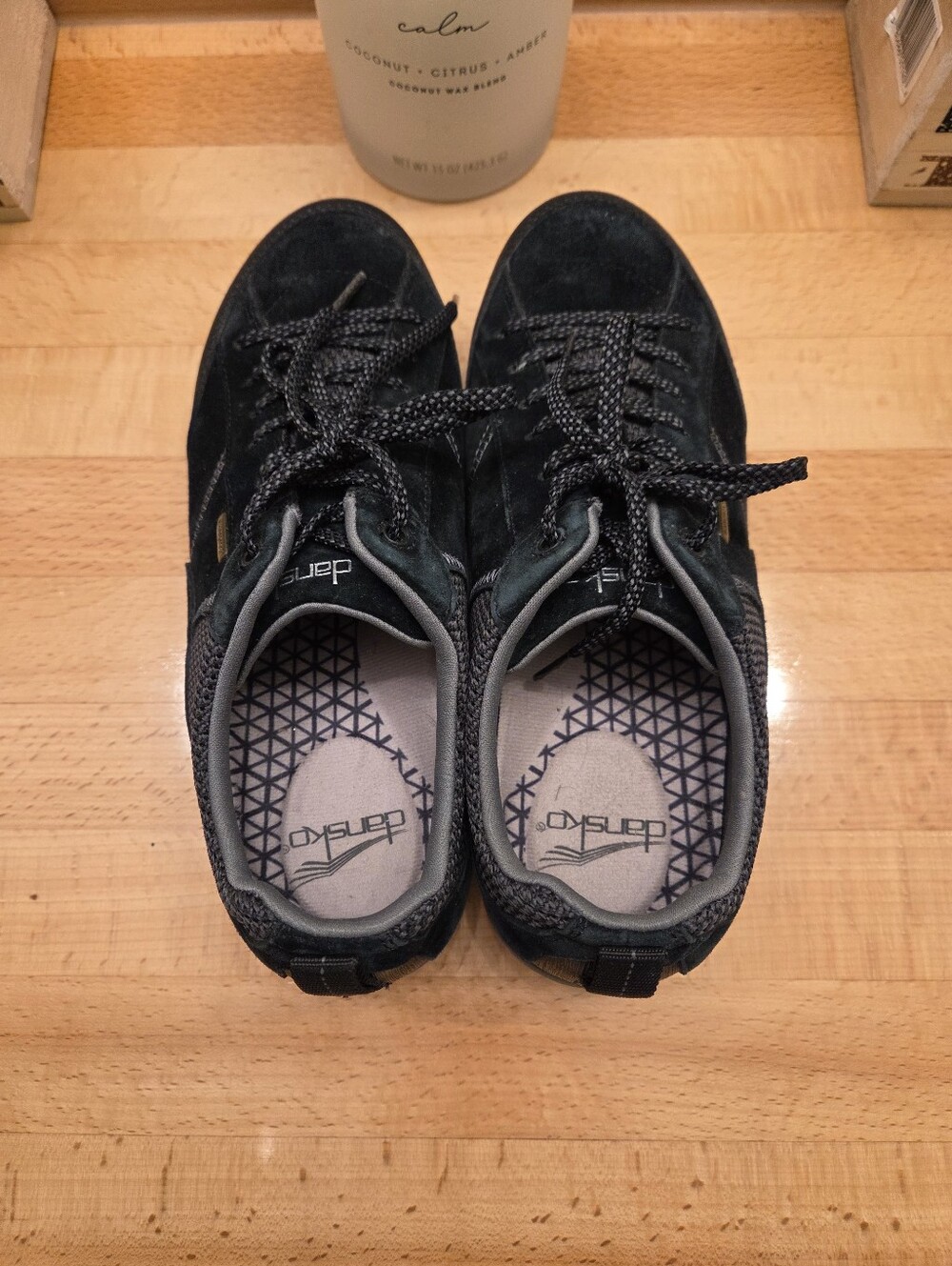 Dansko Paisley Waterproof Sneakers Black Suede Vibram Sole Women's Size EU 38 - Picture 6 of 10